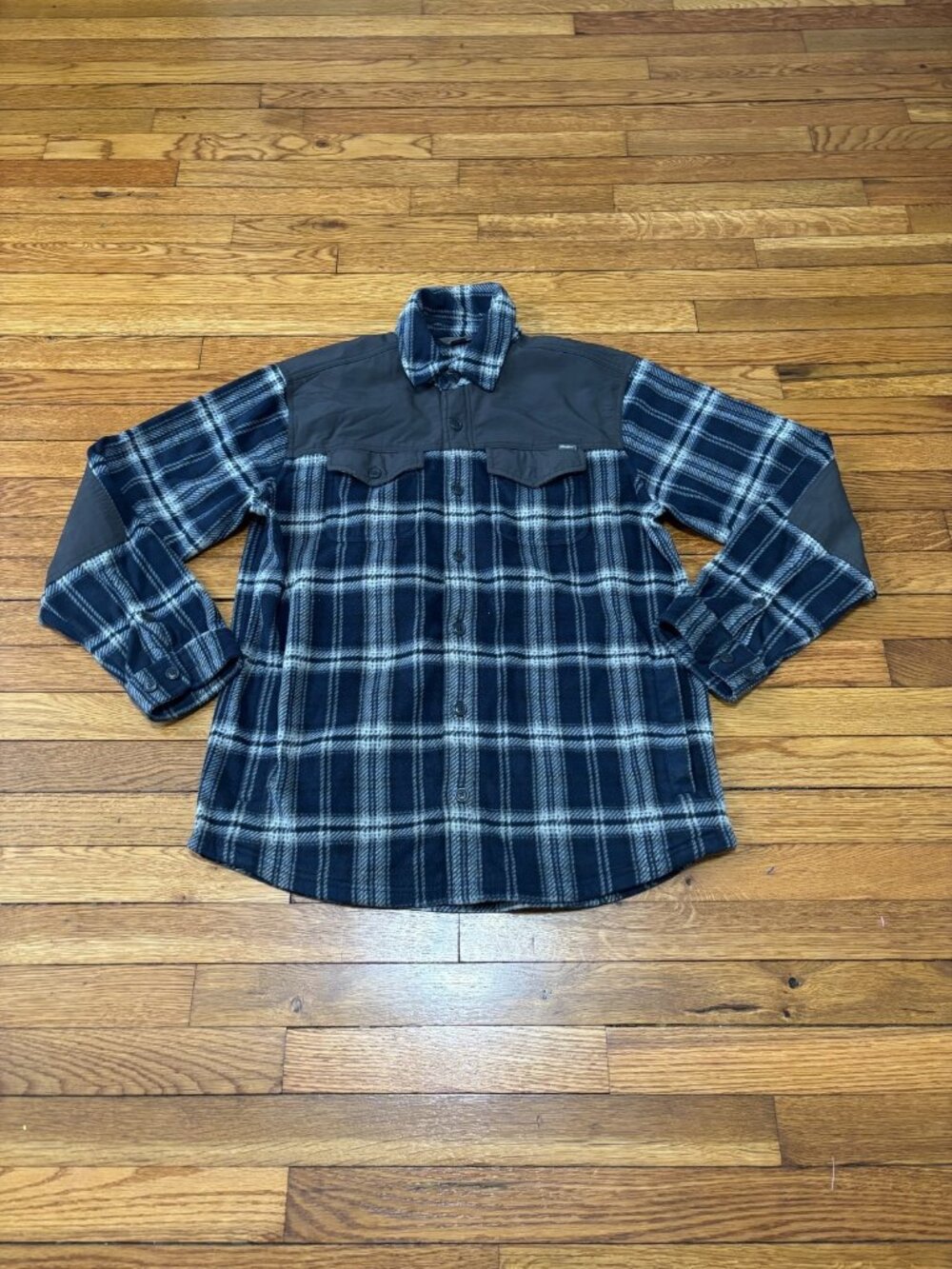 Eddie Bauer Mens Fleece Button Up Shirt Size Medium Blue Plaid Long Sleeve
